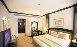Winter Rates in Summer Prices I Hotel Room I Common Kitchen