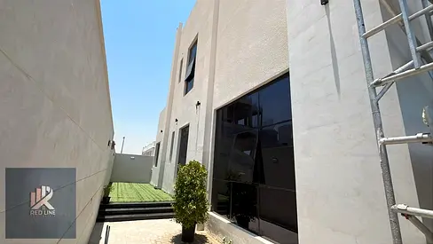 جديدة كلياً || فيلا مستقلة بـ 5 غرف نوم في منطقة "هوشي" || جميع الغرف ماستر (بحمامات خاصة) || موقع متميز || جناح في الطابق العلوي (السطح)