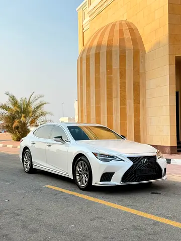 Lexus LS 350 Titanium 2021 | GCC Specs | Low Mileage