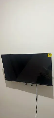 Hisense LED TV with Wall Mount