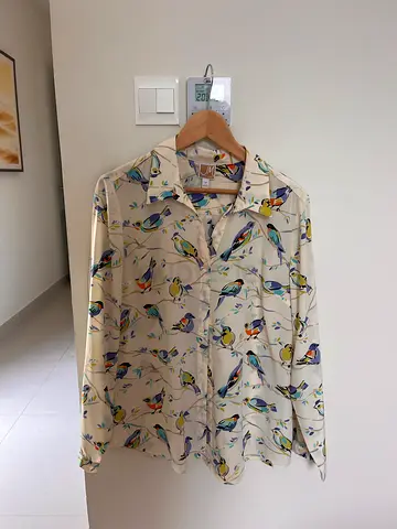 JM COLLECTION women’s parrot pattern shirt