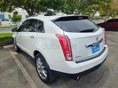 Pristine Cadillac SRX Luxury 2015 - Japanese Specs