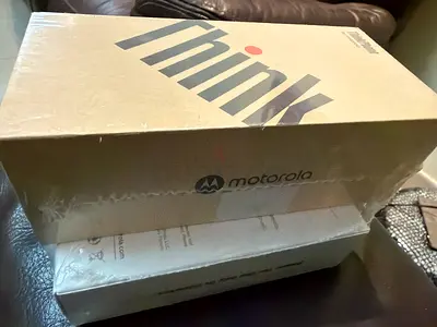 Motorola think phone 25