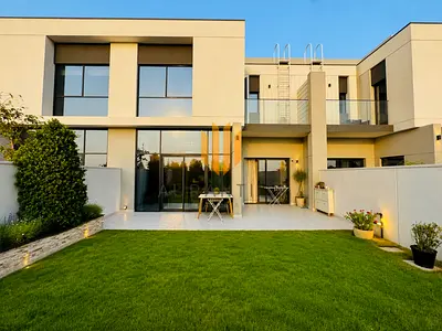 Single Row| Best Price| VOT| Large Plot
