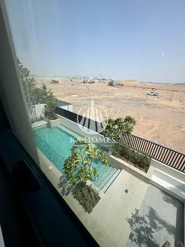 حياة عصرية بطابع راقٍ تبدأ من فيلتك في حيان
