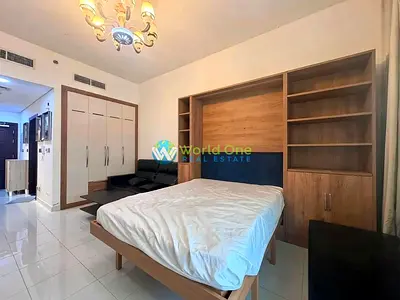 Vacant | Furnished | Pool And Amenities View