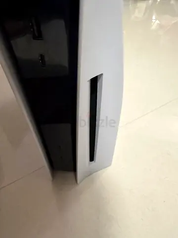 Playstation 5 Brand New condition hardly used, disc edition UAE version