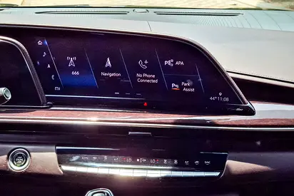 2021 Cadillac ESCALADE — миниатюра 13