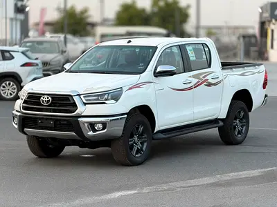 SR5 2.7L petrol AT 2026 Export Price @ 137,500 AED