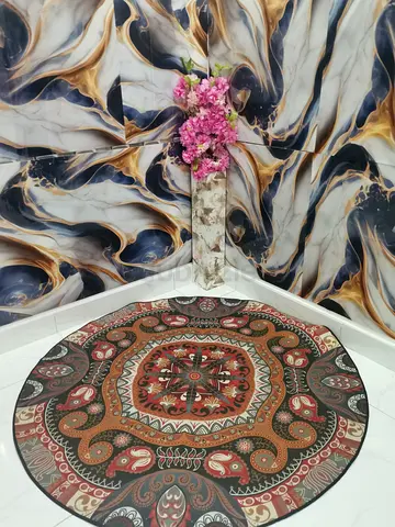 Round Decorative Bohemian-Style Rug (Approx. 120cm) With Vase ARTIFICIAL PINK FLOWER- Good Condition