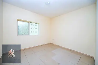 🏡 شقة غرفتين وصالة للإيجار في التعاون – الشارقة 🏡  فرصة رائعة للسكن في منطقة التعاون، بالقرب من حدود دبي، داخل بناية نظيفة وموقع مميز قريب من جميع ا