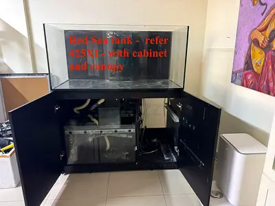 Red Sea tank - refer 425Xl - with cabinet and canopy