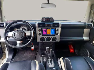 2017 Toyota FJ CRUISER photo 9