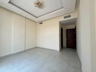 شقة غرفتين وصالة للإيجار السنوي – الجرف 3، عجمان 🏡