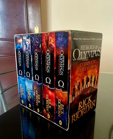 Heroes of Olympus - Complete Collection (Box Set) by Rick Riordan