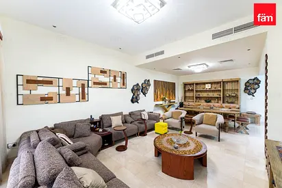 Fully Upgraded 4 Bedrooms Extended Living Area