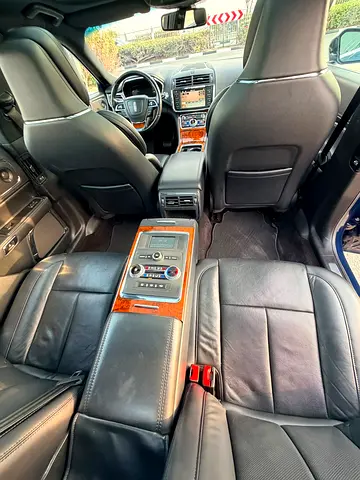 صورة 16 لـ 2018 Lincoln CONTINENTAL