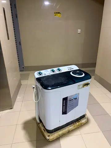 Twin Tub Top Load Washing Machine