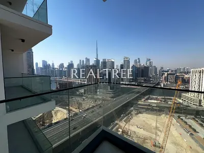Furnished 3BR + Maid |Spacious Layout | Canal and Burj View