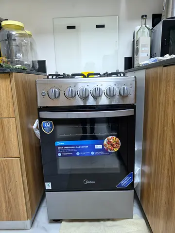Midea 4-Burner 50x55cm Gas Cooker with Oven - Good Condition