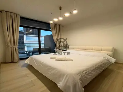 Classy 1 BR | Fully Furnished | Well-Lit