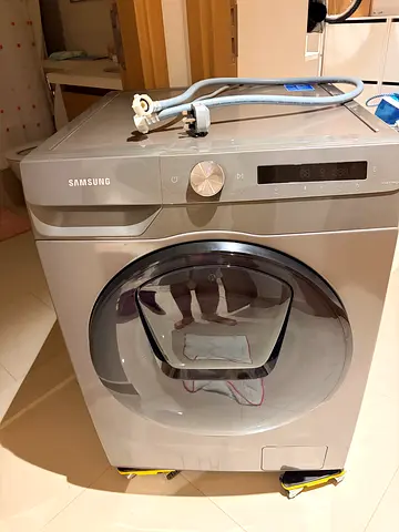 Very clean Samsung washer 9kg + dryer 6kg