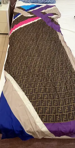 Foulard fendi