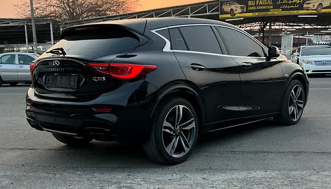 2017 Infiniti Q30 照片 7