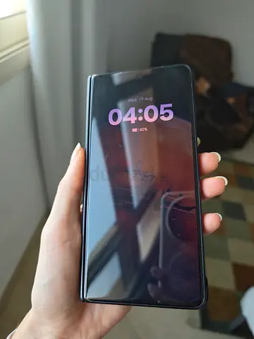 Honor magic v5 + box and accessories