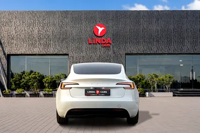 2024 Tesla MODEL 3 — фото 4