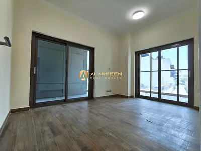 شقة فسيحة بغرفتي نوم | مبنى فلامنجو | شرفة | إطلالة على وسط المدينة