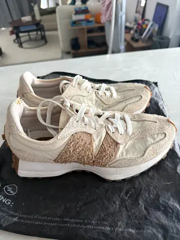 New balance 327 trainers in beige