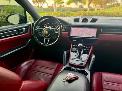 صورة 9 لـ 2020 Porsche CAYENNE