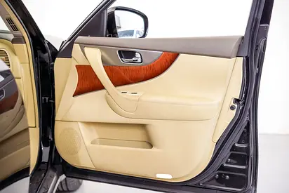 2015 Infiniti QX70 照片 13
