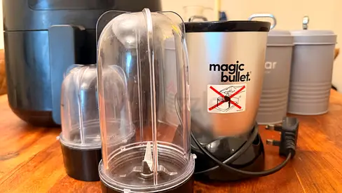 Magic Bullet Compact Blender with Cups and Blades - Good Working Condition