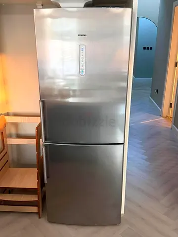 Siemens fridge bottom freezer digital model