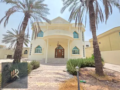 Spacious 4BR Villa with Private Pool in Al Falaj