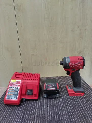 MILWAUKEE 2953-20 IMPACT DRIVER 18V B.L