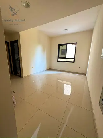 شقه للايجار السنوي غرفه صاله منطقه كورنيش عجمان  عجمان موقع مميز سهوله الوصول لمخرج دبي والشارقه