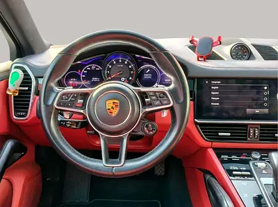 2022 Porsche CAYENNE 照片 10