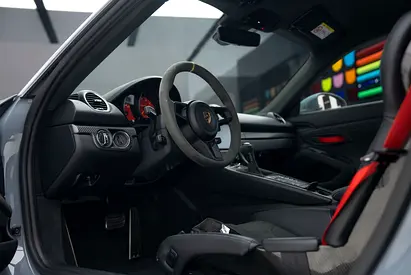 صورة مصغرة 16 لـ 2023 Porsche 718
