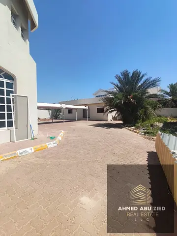 Spacious 5BR Villa for Annual Rent in Al Mowaihat | Majlis | Parking | 4 Payments
