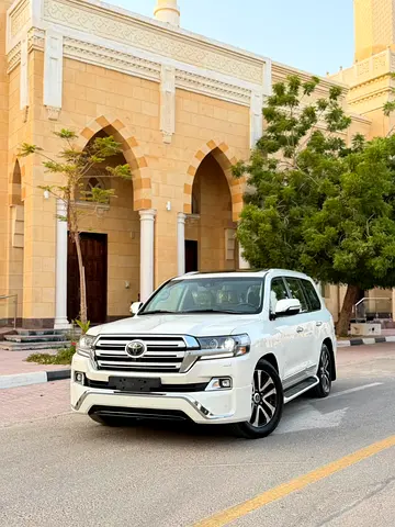 2018 Toyota LAND CRUISER — фото 2
