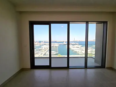 NO COMMISSION | Direct from Owner | BRAND NEW 3BR YACHT& SEA FACING