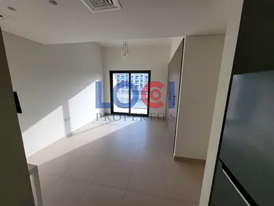 READY TO MOVE | CHILLER FREE | SEMI FURNISHED