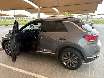 صورة 8 لـ 2021 Volkswagen T-ROC