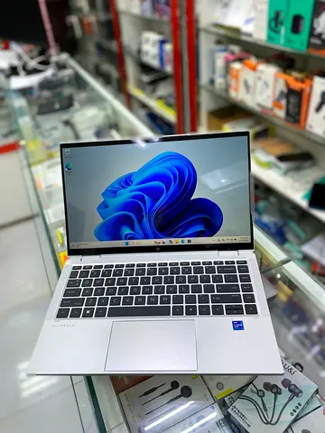 Hp elitebook i7 16gb ram touch 360