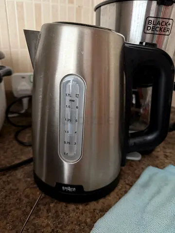Braun Stainless Steel Electric Kettle - 1.7L, Good Working Condition
