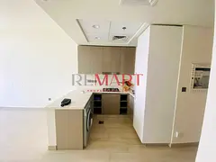 U shape kitchen / 2 washrooms / Only 70k with 4 payments non negotiable