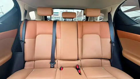 صورة 8 لـ 2019 Lexus CT-SERIES